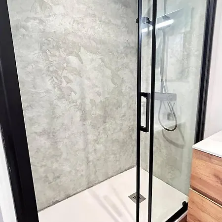 Elegant*epoxy*design&decor Apartment *